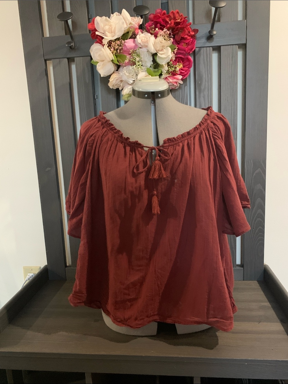 OLD NAVY Women's Tassel Peasant Top - Rust